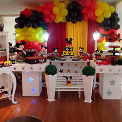 Decoração para festa infantil com tema Mickey