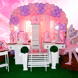 Decoração para festa infantil com tema Angelina Bailarina