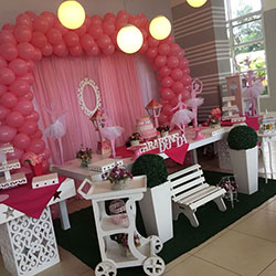 Decoração para festa infantil com tema 