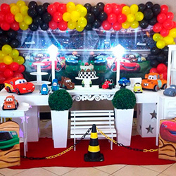 Decoração para festa infantil com tema Chiquititas