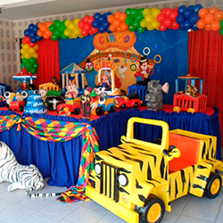 Decoração para festa infantil com tema Circo