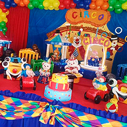 Decoração para festa infantil com tema Circo