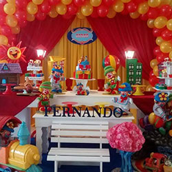 Decoração para festa infantil com tema Circo