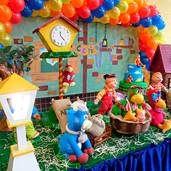 Decoração para festa infantil com tema Cocoricó