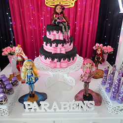 Decoração para festa infantil com tema Ever After High