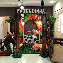 Decoração para festa infantil com tema Fazendinha