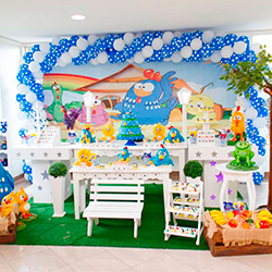 Decoração para festa infantil com tema Galinha Pintadinha