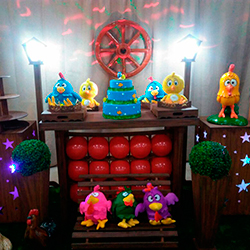 Decoração para festa infantil com tema Galinha Pintadinha