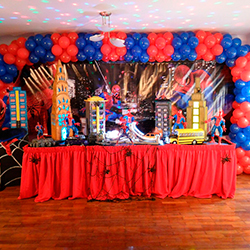 Decoração para festa infantil com tema Homem Aranha