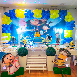 Decoração para festa infantil com tema Meu Malvado Favorito