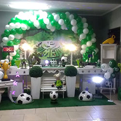 Decoração para festa infantil com tema Palmeiras