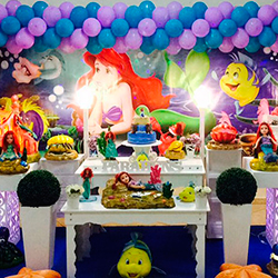 Decoração para festa infantil com tema A Pequena Sereia