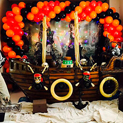 Decoração para festa infantil com tema Piratas do Caribe