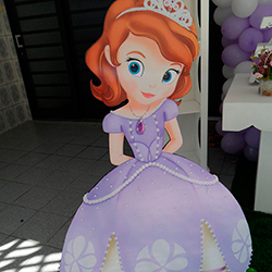 Decoração para festa infantil com tema Princesa Sofia