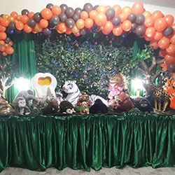 Decoração para festa infantil com tema Rei Leão