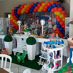 Decoração para festa infantil com tema Toy Story