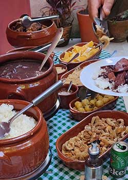 Buffet de feijoada em domicílio